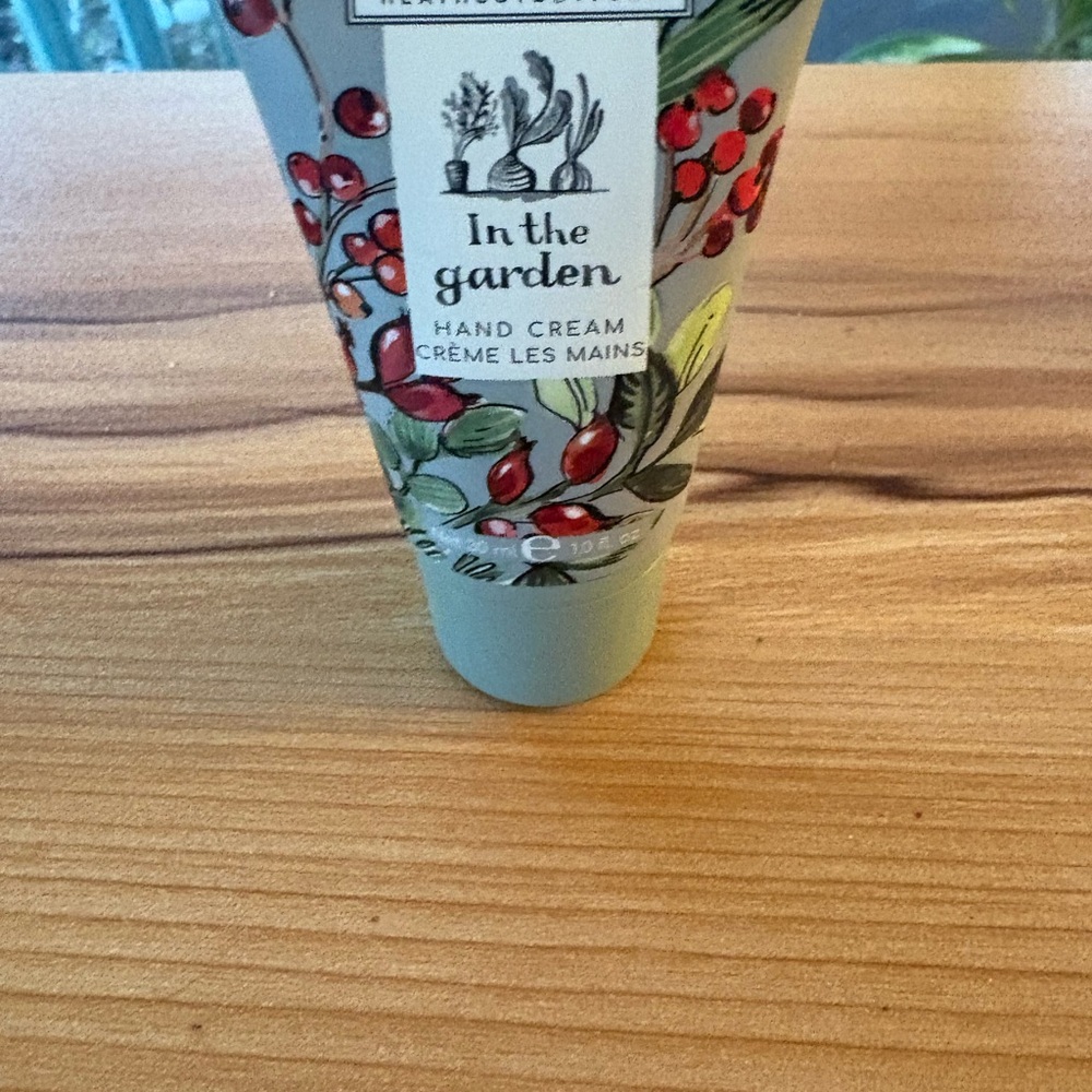 In the Garden Hand Cream - Red and Green